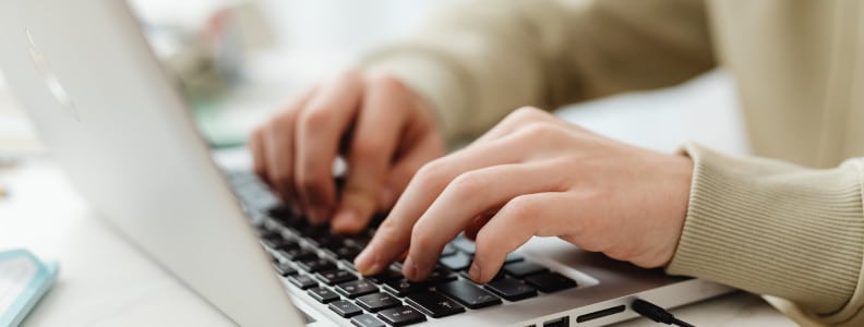 How to tell if a dating profile is real